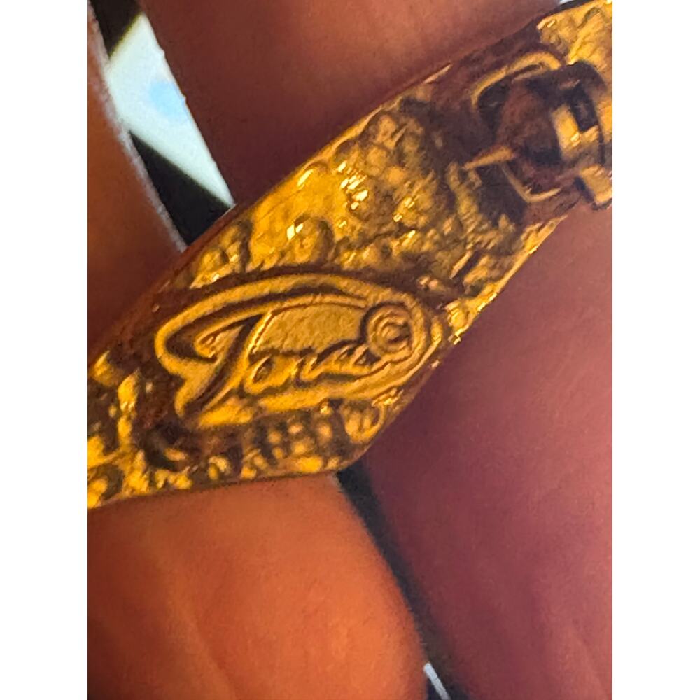 Vintage Signed Tana Gold Tone Modernist Ribbon Leaf Brooch Pin